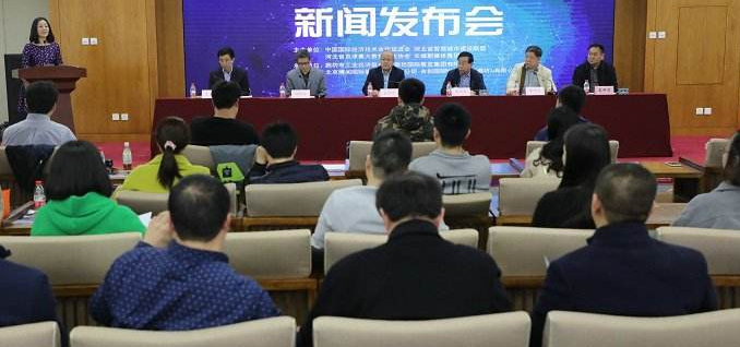 5月份，工业企业利润同比由负转正，经济社会运行加快，重回正轨
