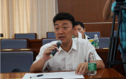 丹琳的商业地图:有10家关联公司，他的妻子谢是他的创业队友